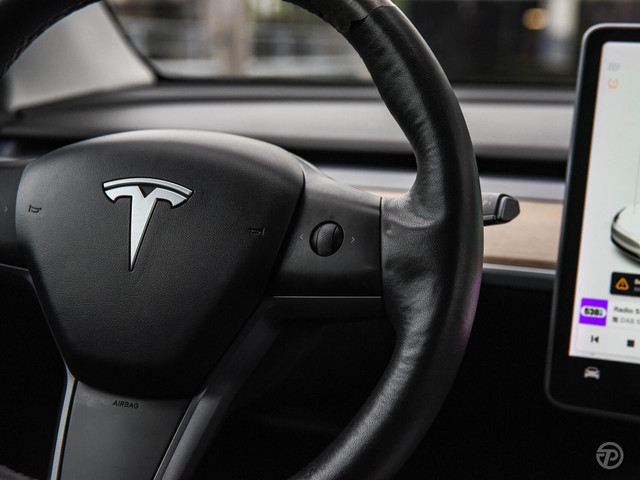 Tesla Model Y Long Range Dual Motor AWD 75 kWh Panoramadak 21 Zwart Leder Autopilot incl. BTW