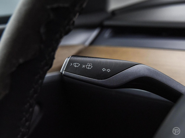 Tesla Model Y Long Range Dual Motor AWD 75 kWh Panoramadak 21 Zwart Leder Autopilot incl. BTW