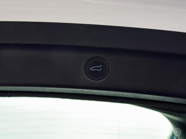 Tesla Model Y Long Range Dual Motor AWD 75 kWh Panoramadak 21 Zwart Leder Autopilot incl. BTW