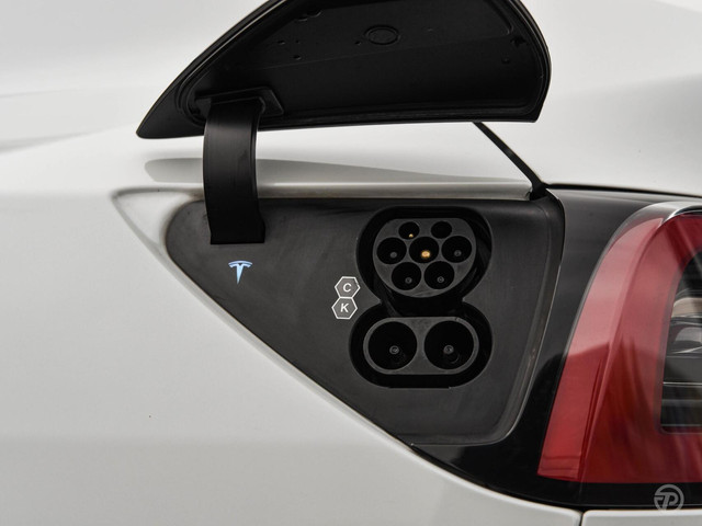 Tesla Model Y Long Range Dual Motor AWD 75 kWh Panoramadak 21 Zwart Leder Autopilot incl. BTW