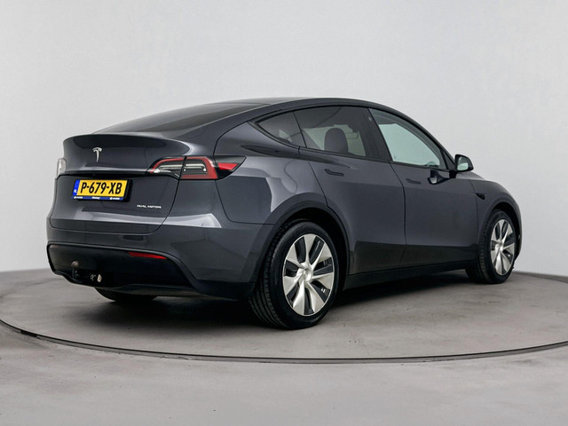 Tesla Model Y Long Range AWD 75 kWh | Leder | Panoramadak | Trekhaak afn.kogel | Navi | Cruise | Soh 91,8% |