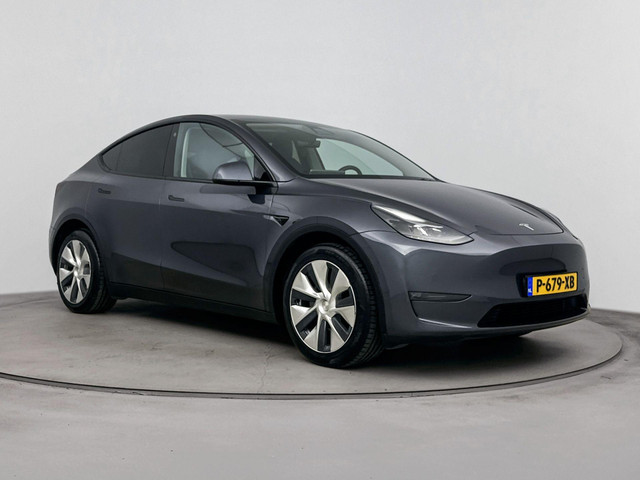 Tesla Model Y Long Range AWD 75 kWh | Leder | Panoramadak | Trekhaak afn.kogel | Navi | Cruise | Soh 91,8% |