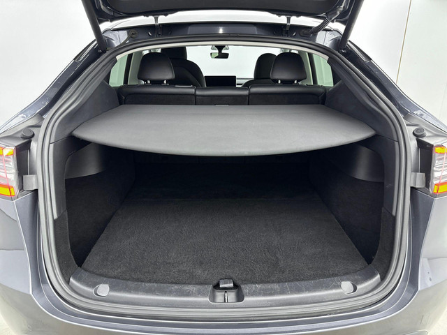 Tesla Model Y Long Range AWD 75 kWh | Leder | Panoramadak | Trekhaak afn.kogel | Navi | Cruise | Soh 91,8% |