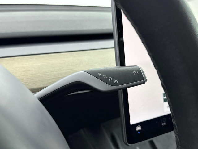 Tesla Model Y Long Range AWD 75 kWh | Leder | Panoramadak | Trekhaak afn.kogel | Navi | Cruise | Soh 91,8% |