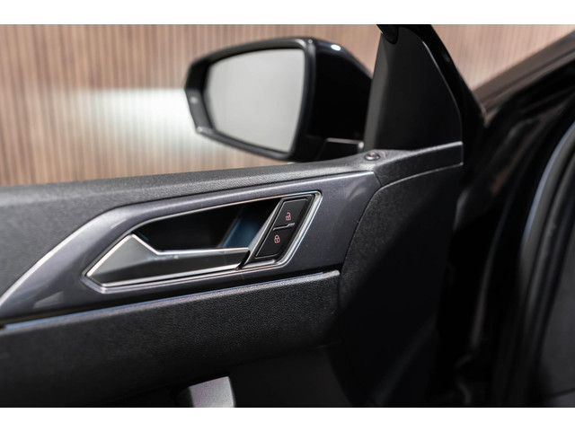 Volkswagen Polo 1.0 TSI Highline 2021 DSG CRUISE CLIMA BLUETOOTH PDC