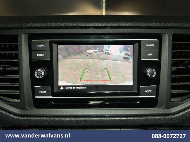 Volkswagen Crafter 2.0 TDI 141pk L3H3 L2H2 Euro6 Airco | Camera | Apple Carplay | Android Auto | Cruisecontrol | Massagestoel Chauffeursstoel, 2800