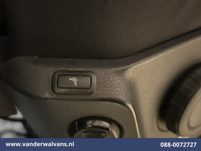Volkswagen Crafter 2.0 TDI 141pk L3H3 L2H2 Euro6 Airco | Camera | Apple Carplay | Android Auto | Cruisecontrol | Massagestoel Chauffeursstoel, 2800