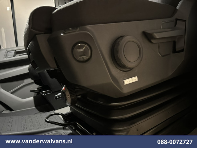 Volkswagen Crafter 2.0 TDI 141pk L3H3 L2H2 Euro6 Airco | Camera | Apple Carplay | Android Auto | Cruisecontrol | Massagestoel Chauffeursstoel, 2800