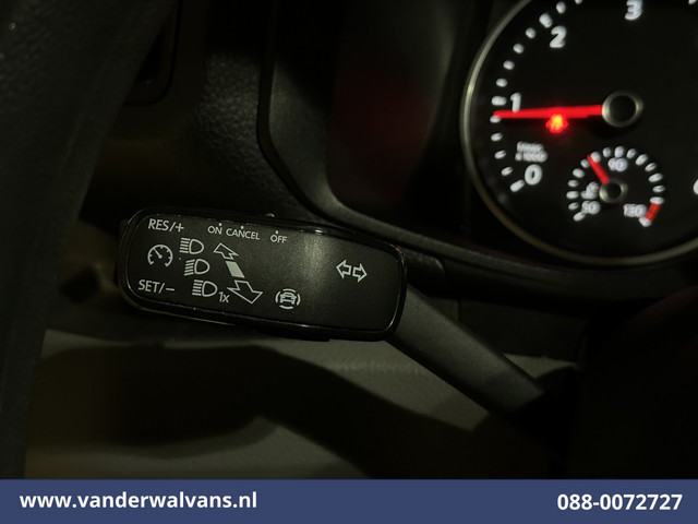 Volkswagen Crafter 2.0 TDI 141pk L3H3 L2H2 Euro6 Airco | Camera | Apple Carplay | Android Auto | Cruisecontrol | Massagestoel Chauffeursstoel, 2800