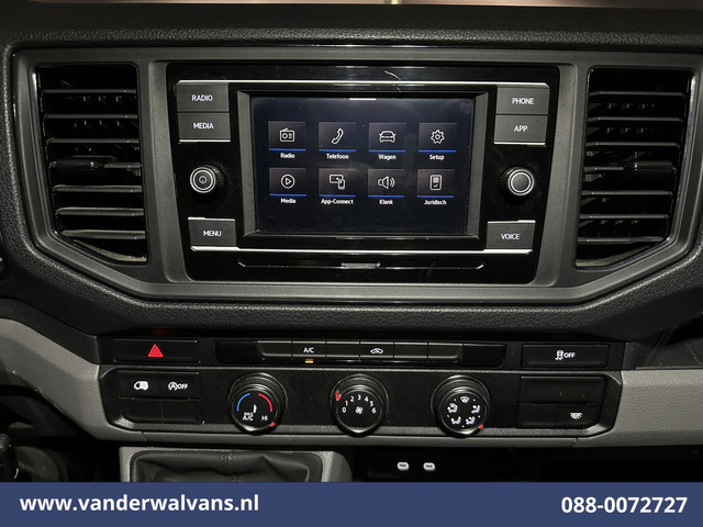 Volkswagen Crafter 2.0 TDI 141pk L3H3 L2H2 Euro6 Airco | Camera | Apple Carplay | Android Auto | Cruisecontrol | Massagestoel Chauffeursstoel, 2800