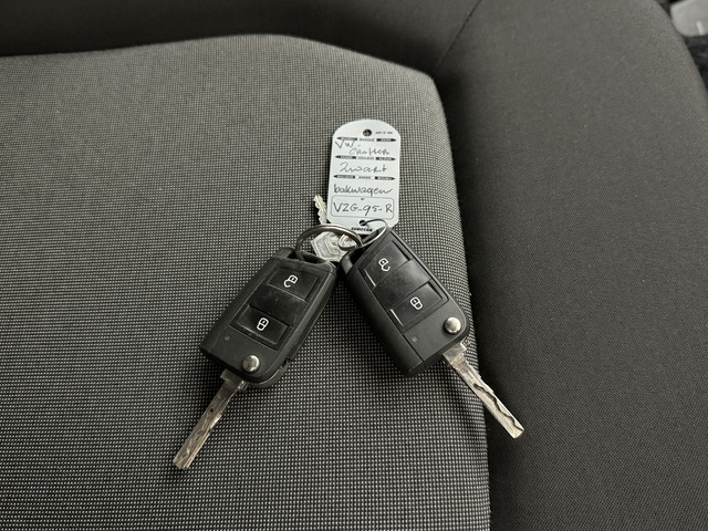 Volkswagen Crafter 2.0TDI 177PK Bakwagen+Laadklep | Navigatie | Camera | Airco | Cruise | Zijdeur | Dakspoiler