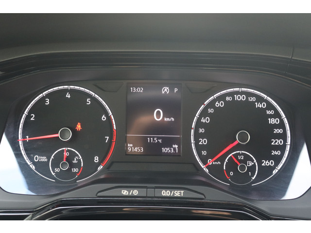 Volkswagen Polo 1.0 TSI Comfortline Business Adap Cruise I Apple I Airco