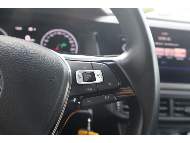 Volkswagen Polo 1.0 TSI Comfortline Business Adap Cruise I Apple I Airco