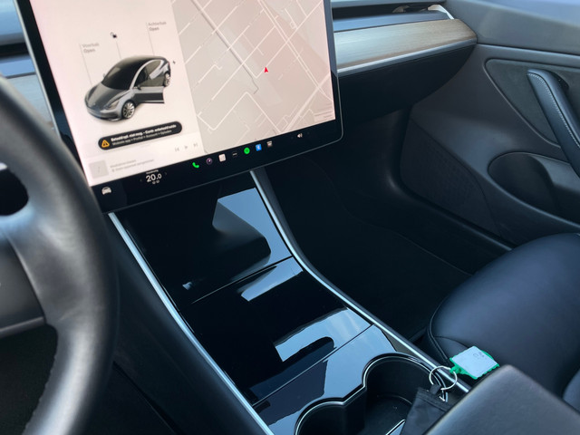 Tesla Model 3 Standard RWD Plus 60 kWh 1E EIG ORG NL DEALEROND|19INCH|AUTOPILOT|APPLECARPLAY|STOELVRM|LEDER|NAVI|LED|