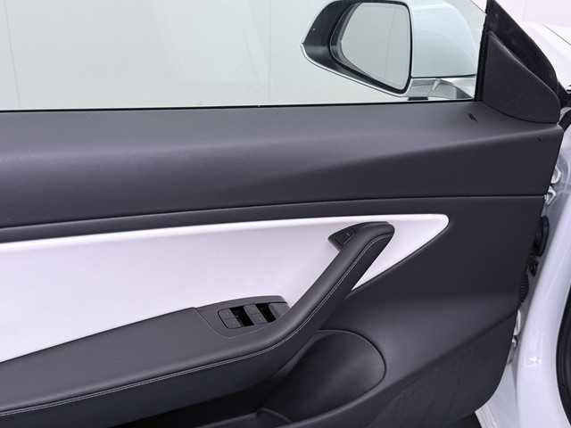 Tesla Model 3 gereserveerd Long Range AWD 75kWh Lmv Navi Ecc Leder Panoramadak Adaptive Cruise Control Autopilot S.O.H. 88% Elek.Stoelen