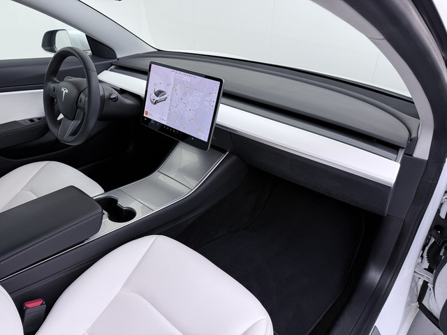 Tesla Model 3 gereserveerd Long Range AWD 75kWh Lmv Navi Ecc Leder Panoramadak Adaptive Cruise Control Autopilot S.O.H. 88% Elek.Stoelen