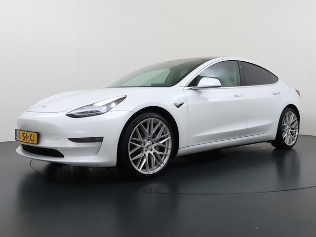 tesla-model-3----gereserveerd----long-range-awd-75kwh-lmv-navi-ecc-leder-panoramadak-adaptive-cruise-control-autopilot-s.o.h.-88-elek.stoelen