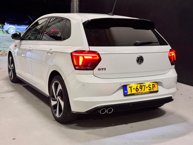Volkswagen Polo 2.0 TSI GTI 200PK VIRTUAL CAMERA LED CARPLAY NAVI GARANTIE