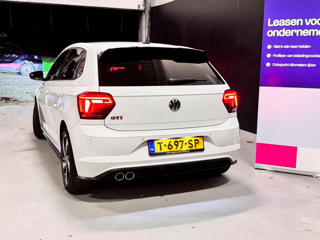 Volkswagen Polo 2.0 TSI GTI 200PK VIRTUAL CAMERA LED CARPLAY NAVI GARANTIE