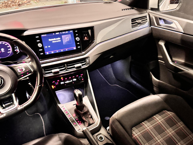 Volkswagen Polo 2.0 TSI GTI 200PK VIRTUAL CAMERA LED CARPLAY NAVI GARANTIE