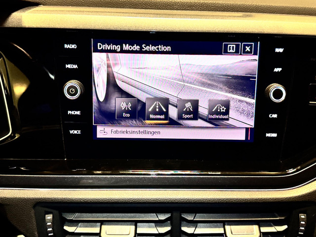 Volkswagen Polo 2.0 TSI GTI 200PK VIRTUAL CAMERA LED CARPLAY NAVI GARANTIE