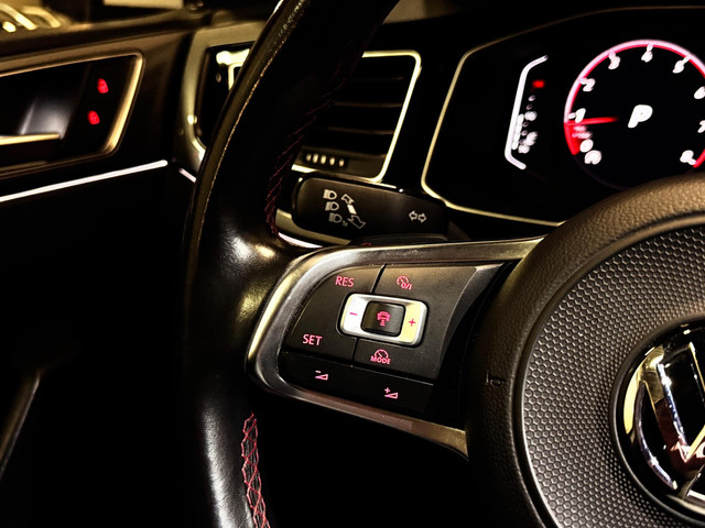 Volkswagen Polo 2.0 TSI GTI 200PK VIRTUAL CAMERA LED CARPLAY NAVI GARANTIE