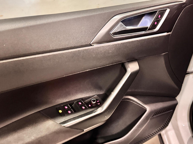 Volkswagen Polo 2.0 TSI GTI 200PK VIRTUAL CAMERA LED CARPLAY NAVI GARANTIE