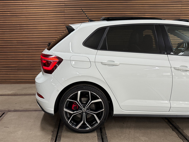 Volkswagen Polo 2.0 TSI GTI | Pano | Matrix LED | 18' inch | Stuurhulp | Camera | Adaptive Cruise |