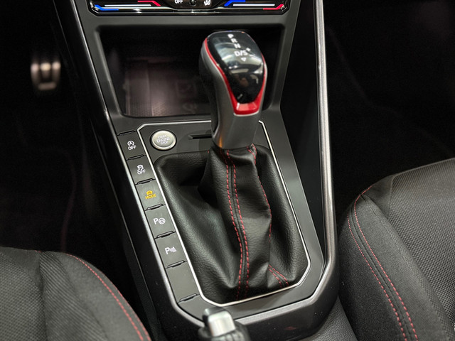 Volkswagen Polo 2.0 TSI GTI | Pano | Matrix LED | 18' inch | Stuurhulp | Camera | Adaptive Cruise |