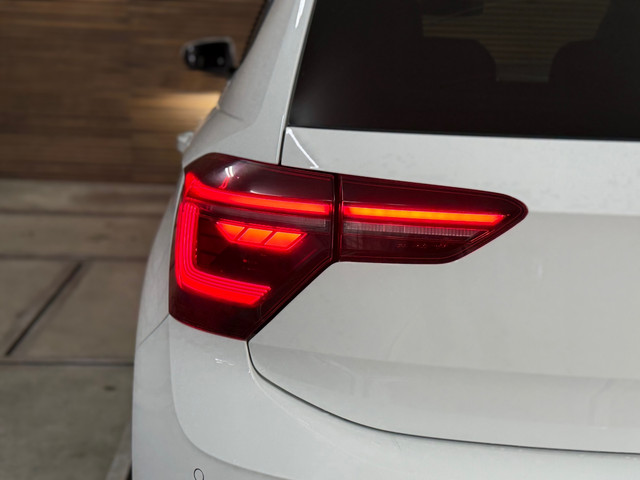 Volkswagen Polo 2.0 TSI GTI | Pano | Matrix LED | 18' inch | Stuurhulp | Camera | Adaptive Cruise |