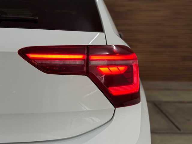 Volkswagen Polo 2.0 TSI GTI | Pano | Matrix LED | 18' inch | Stuurhulp | Camera | Adaptive Cruise |