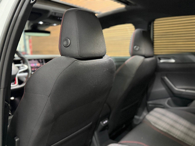 Volkswagen Polo 2.0 TSI GTI | Pano | Matrix LED | 18' inch | Stuurhulp | Camera | Adaptive Cruise |