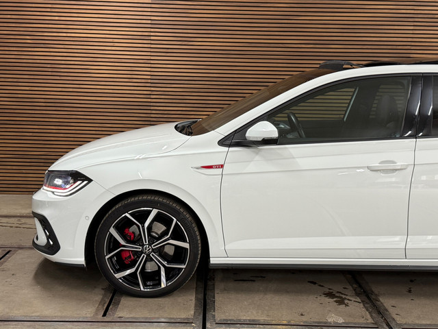 Volkswagen Polo 2.0 TSI GTI | Pano | Matrix LED | 18' inch | Stuurhulp | Camera | Adaptive Cruise |