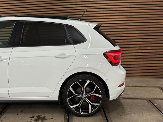 Volkswagen Polo 2.0 TSI GTI | Pano | Matrix LED | 18' inch | Stuurhulp | Camera | Adaptive Cruise |