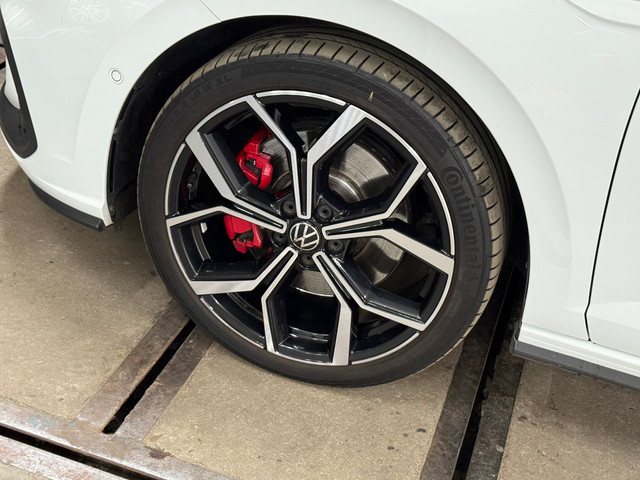 Volkswagen Polo 2.0 TSI GTI | Pano | Matrix LED | 18' inch | Stuurhulp | Camera | Adaptive Cruise |