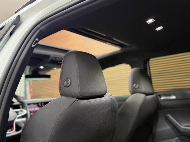 Volkswagen Polo 2.0 TSI GTI | Pano | Matrix LED | 18' inch | Stuurhulp | Camera | Adaptive Cruise |