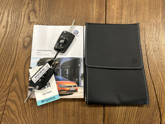 Volkswagen Polo 1.0 TSI Highline | Adaptieve cruise control | Climate control | Adaptief onderstel | Apple carplay | Parkeersensoren v+a | Navig