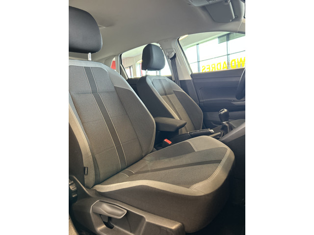 Volkswagen Polo 1.0 TSI Highline | Adaptieve cruise control | Climate control | Adaptief onderstel | Apple carplay | Parkeersensoren v+a | Navig