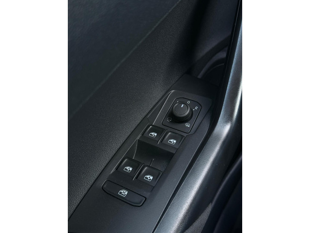 Volkswagen Polo 1.0 TSI Life CarPlay Camera LED