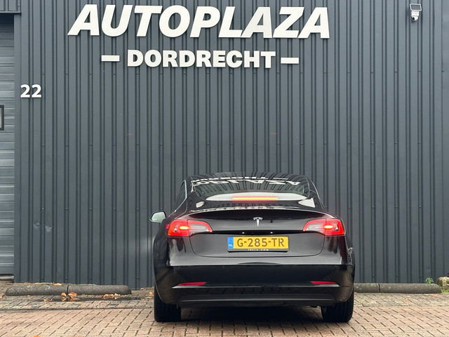 Tesla Model 3 Standard RWD Plus 60 kWh