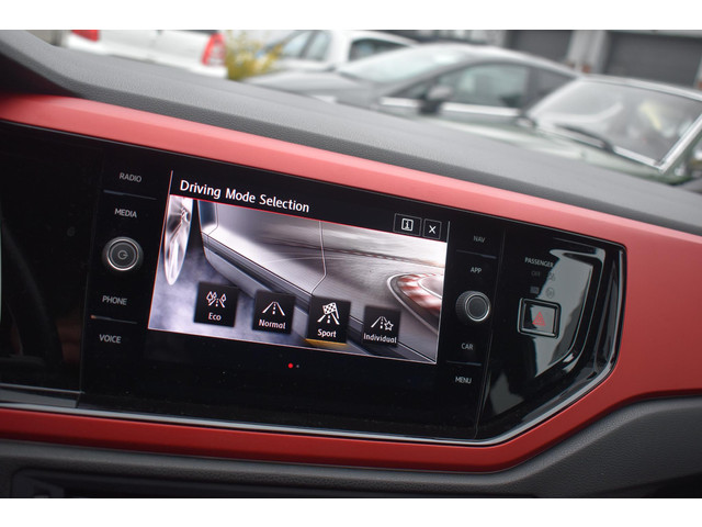 Volkswagen Polo 2.0 TSI GTI Cruise ACC Stoelvw Navi