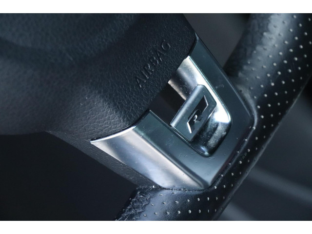 Volkswagen Polo 1.2 TSI Highline | R-Line - 105 PK - NW APK .