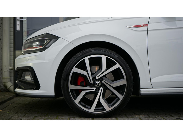 Volkswagen Polo 2.0 TSI GTI AUTOMAAT-ACC-BEATS-CAMERA-CARPLAY-KEYLESS-LED-MODE-NAVIGATIE-PANORAMA-VIRTUEEL