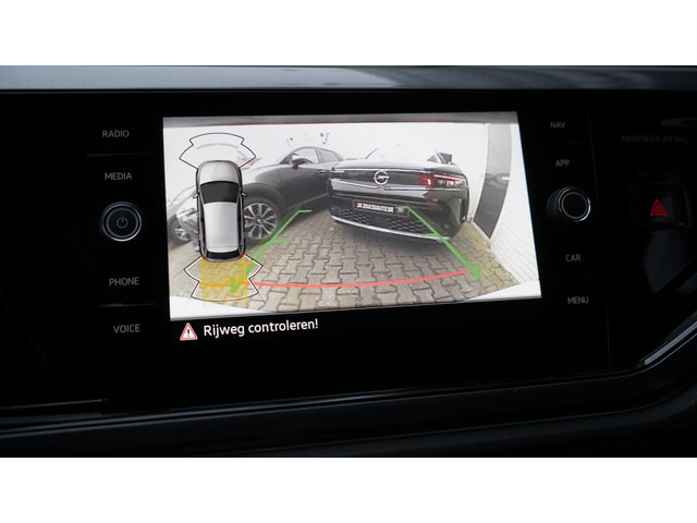 Volkswagen Polo 2.0 TSI GTI AUTOMAAT-ACC-BEATS-CAMERA-CARPLAY-KEYLESS-LED-MODE-NAVIGATIE-PANORAMA-VIRTUEEL