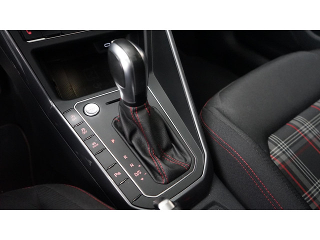 Volkswagen Polo 2.0 TSI GTI AUTOMAAT-ACC-BEATS-CAMERA-CARPLAY-KEYLESS-LED-MODE-NAVIGATIE-PANORAMA-VIRTUEEL