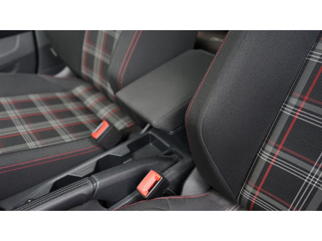 Volkswagen Polo 2.0 TSI GTI AUTOMAAT-ACC-BEATS-CAMERA-CARPLAY-KEYLESS-LED-MODE-NAVIGATIE-PANORAMA-VIRTUEEL