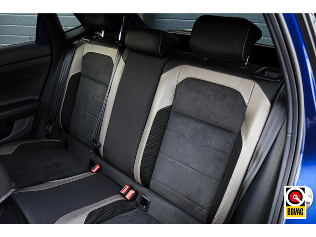 Volkswagen Polo 2.0 TSI GTI LED PANODAK BEATS CARPLAY STOELVERW. VIRTUAL ACC KEYLESS!