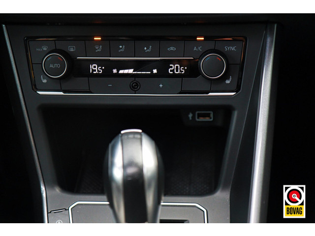 Volkswagen Polo 2.0 TSI GTI LED PANODAK BEATS CARPLAY STOELVERW. VIRTUAL ACC KEYLESS!