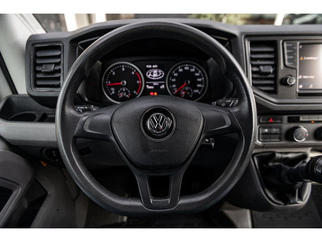 Volkswagen Crafter 35 2.0 TDI L3H3 Trekhaak I 3 Zitplaatsen I Cruise I Airco I Navigatie I Bluetooth I Dealeronderhouden