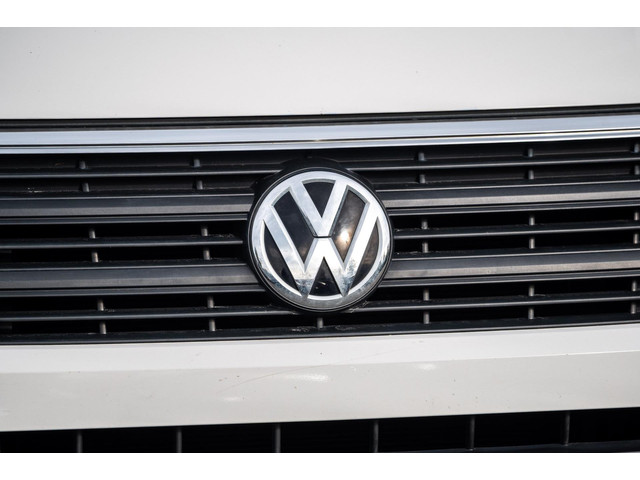 Volkswagen Crafter 35 2.0 TDI L3H3 Trekhaak I 3 Zitplaatsen I Cruise I Airco I Navigatie I Bluetooth I Dealeronderhouden